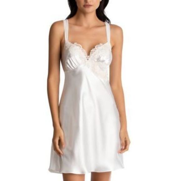 Linea Donatella Other - Linea Donatella Sonya Embellished Bridal Satin White Nightgown S